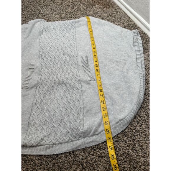 Cabi Gray Cable Knit Sweater Poncho Womens Sz XS Oversized Turtle Neck - Picture 9 of 10